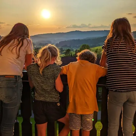 Lejlighed Bergzauber Im Oberallgaeu- Pool- Sauna- Bikepark- Skilift- Loipe- Wanderwege- Stilvoll Und Kinderfreundlich Missen-Wilhams